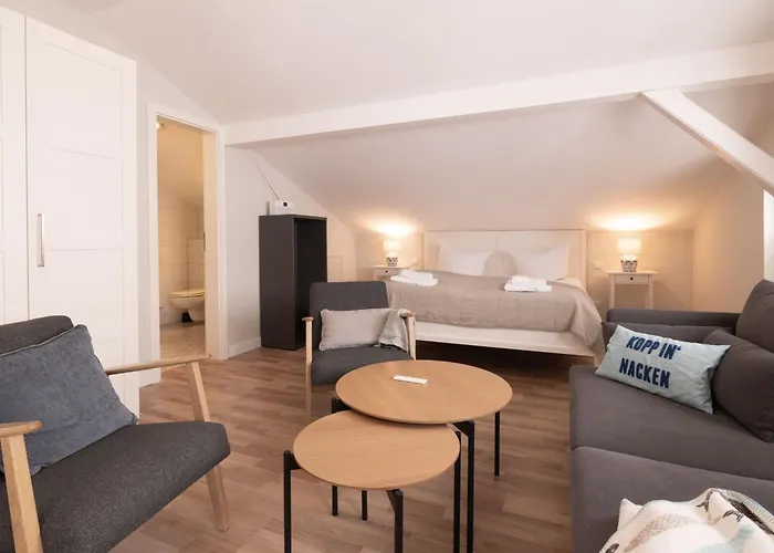 Granitz, Ostseebad Sellin, Insel Ruegen, アパート *